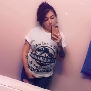 Meet your Posher, Valerie